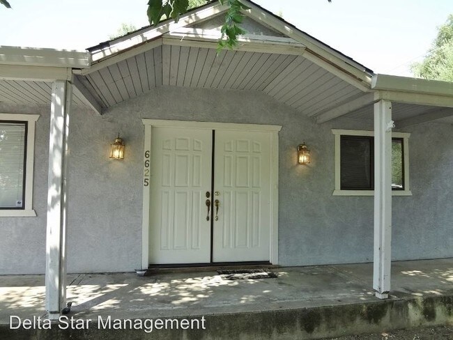 Foto del edificio - 6625 Main Ave