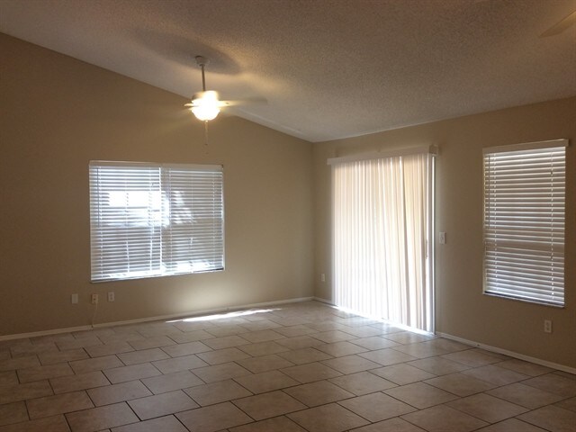 Building Photo - 6549 Abercrombie Ct
