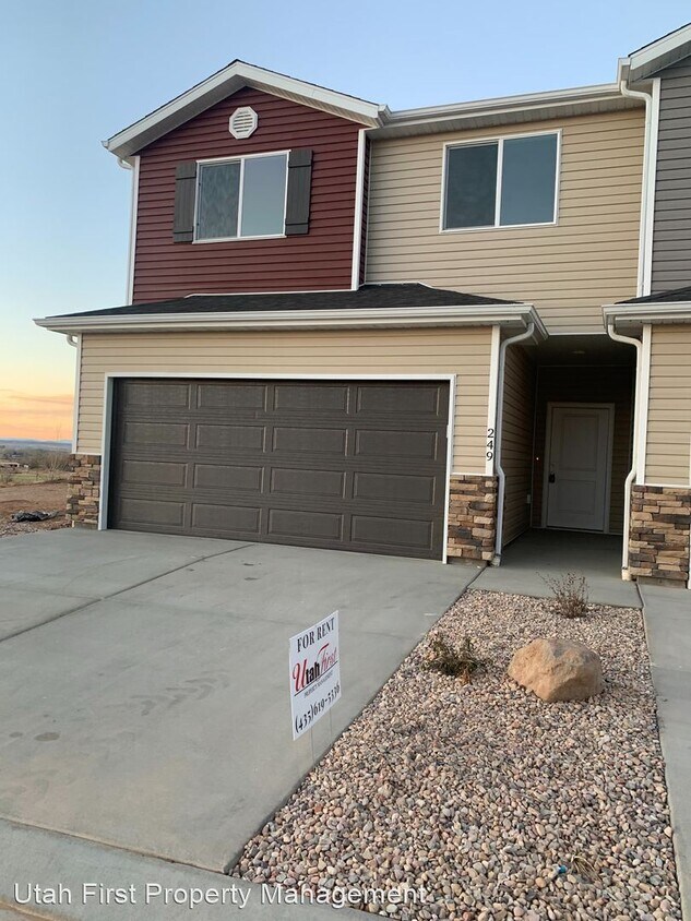 Primary Photo - 3 br, 2.5 bath House - 249 E 3100 N #249
