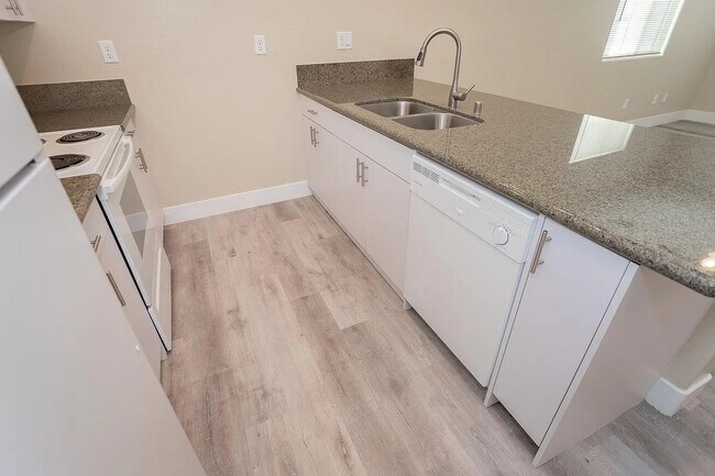 Foto del edificio - 1741 S Dandelion St