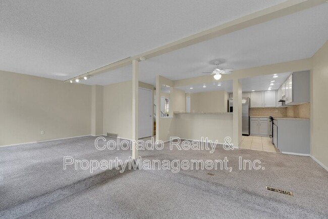 Building Photo - 3901 Paseo del Prado
