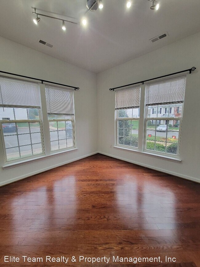 Foto del edificio - 3 br, 2.5 bath House - 5356 Jocelyn Lane