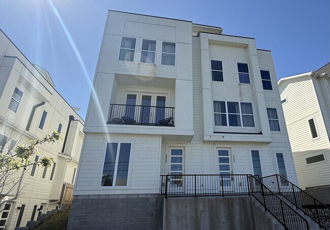 Foto del edificio - 5625 Lenox Ave