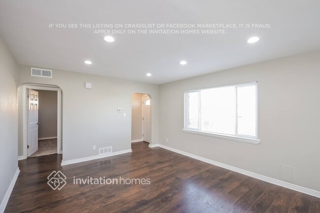 Foto del edificio - 1620 Carrol Ct