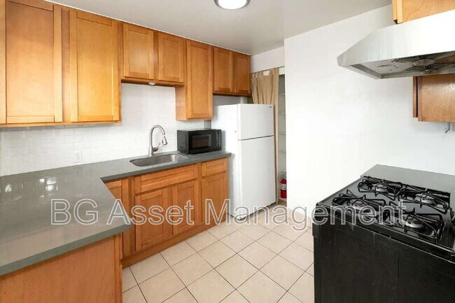 Foto del edificio - 1403 Carlson Blvd