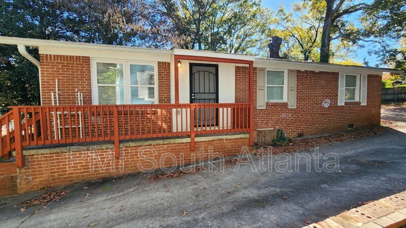 Foto principal - 1370 Clermont Ave