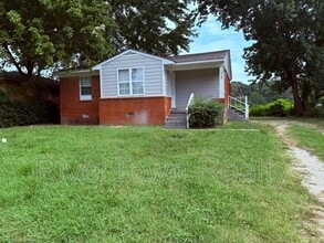 Building Photo - 3530 Venable Rd