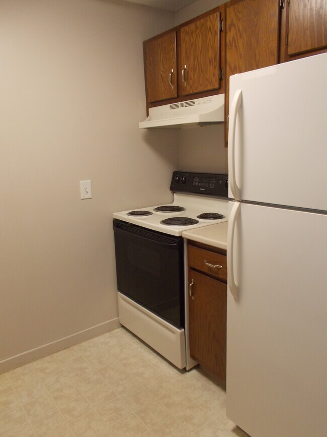 Building Photo - 11 Saint James Pl