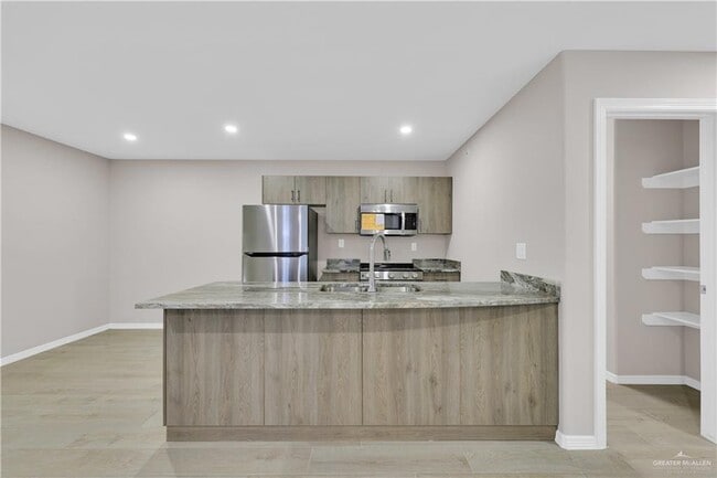 Foto del edificio - 12 N 23rd St
