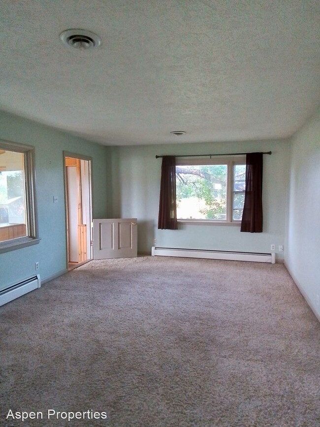 Building Photo - 4 br, 2 bath House - 4555 Baxter Lane