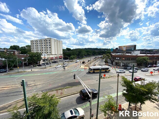 Foto del edificio - 1104 Commonwealth Ave