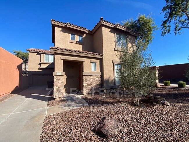 Foto del edificio - 2740 E Chester Dr