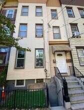 Building Photo - 227 Brunswick St