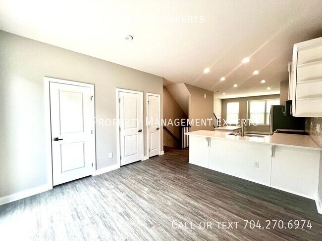 Foto del edificio - 528 Billingsley Rd