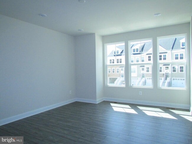 Building Photo - 35251 Wright Way