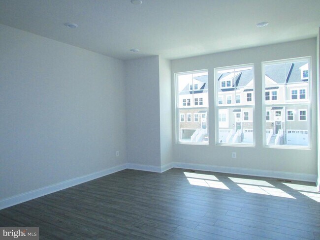 Foto del edificio - 35251 Wright Way