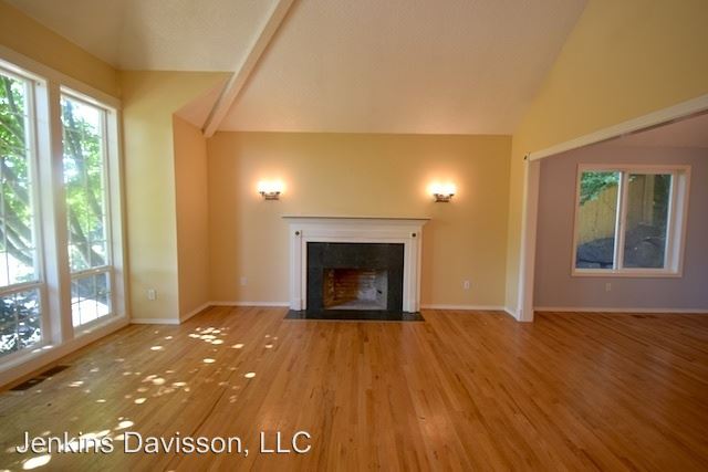 Building Photo - 1514 Killarney Dr