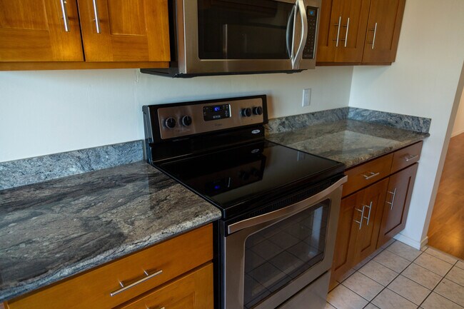 Foto del edificio - Madlyn Apartments