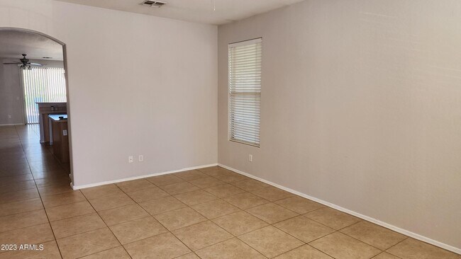 Building Photo - 12722 W Hollyhock Dr