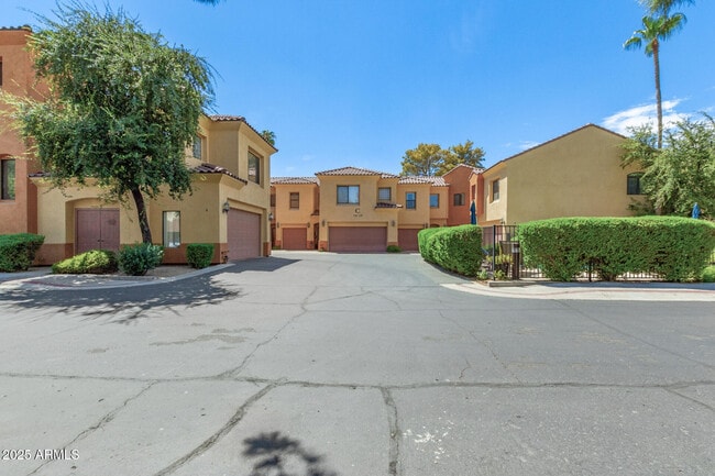 Foto del edificio - 1102 W Glendale Ave