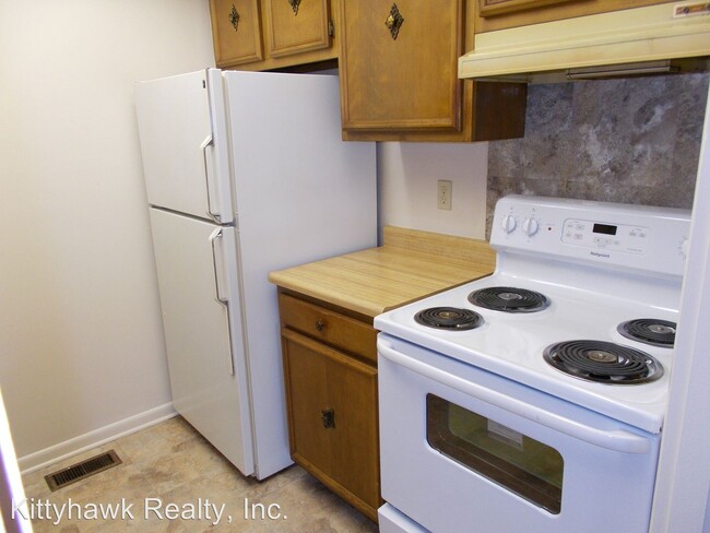 Building Photo - 850 Heather Ct