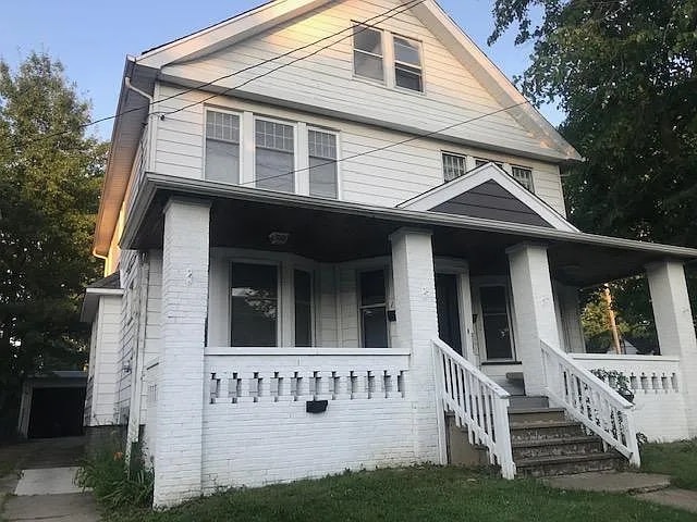 Building Photo - 1539 Hopkins Ave