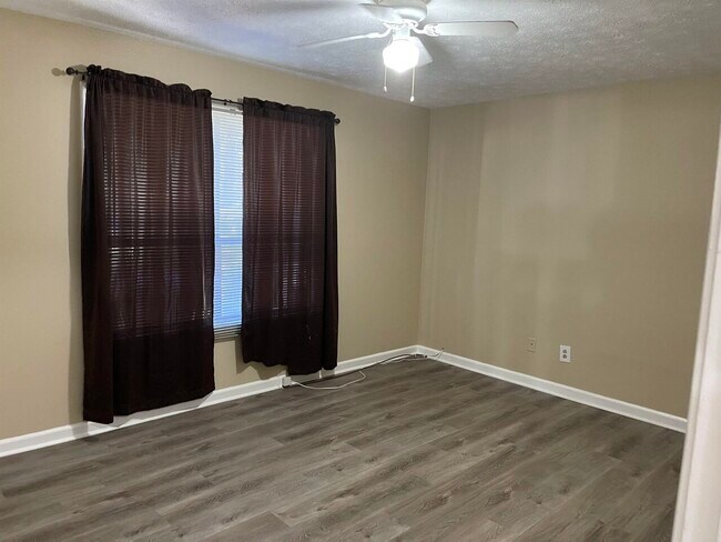 Foto del edificio - 856 Martin Heights Dr