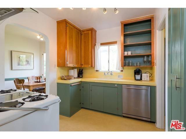 Building Photo - 2913 Swan Pl