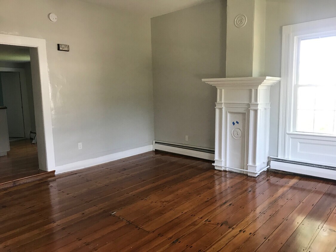 LIVING AREA - 46 Hopkins Ln