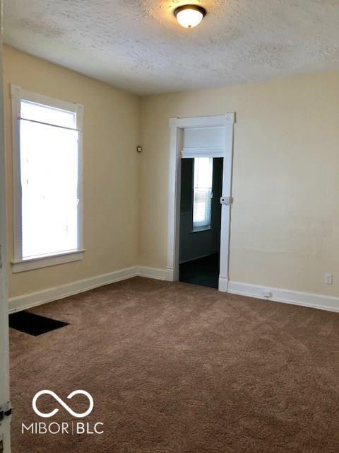 Building Photo - 733 W 31st St