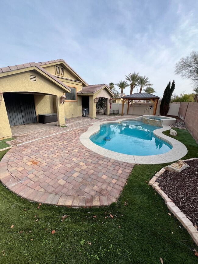 Building Photo - 3029 Blush Noisette Ave