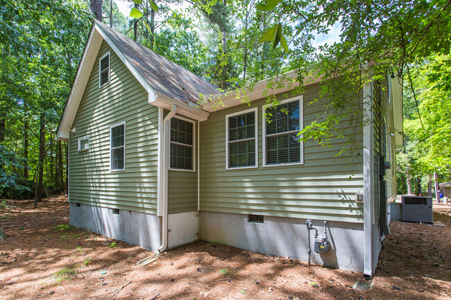 Building Photo - 106 Legion Rd Ext