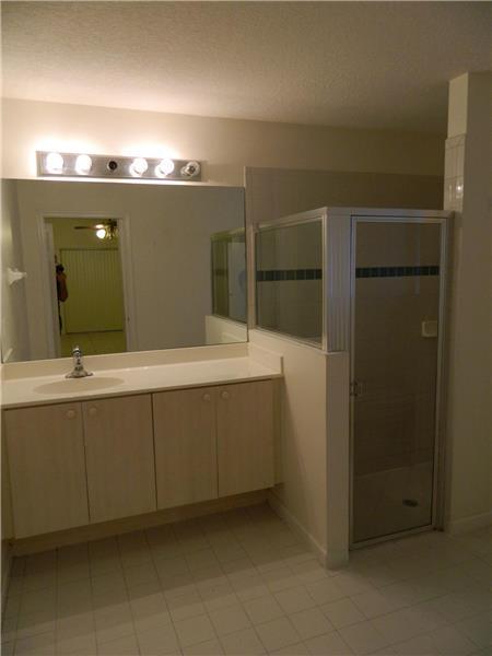Building Photo - 6069 Azalea Cir