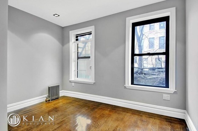 Building Photo - 291 Edgecombe Ave