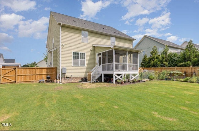 Building Photo - 4225 Brintons Cottage St