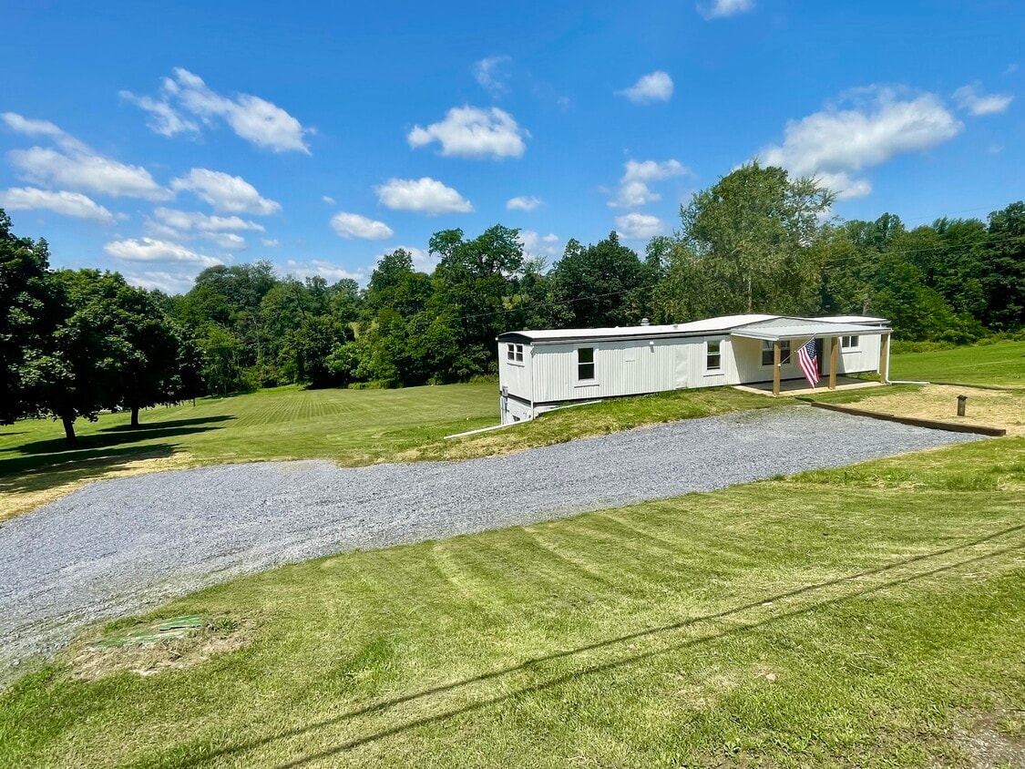 Primary Photo - 172 Georgetown Rd