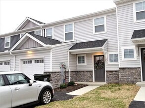 Building Photo - 37 Cobblestone Ct