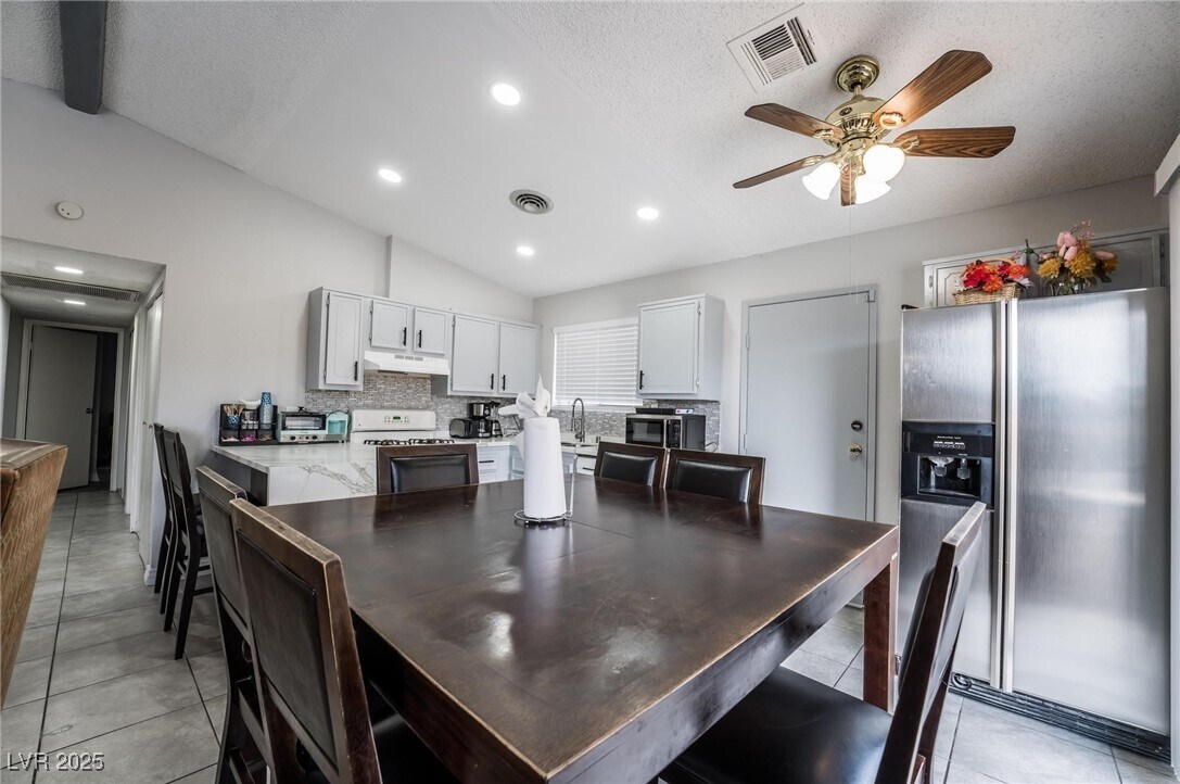 Foto principal - 6467 W Pawlow Ave
