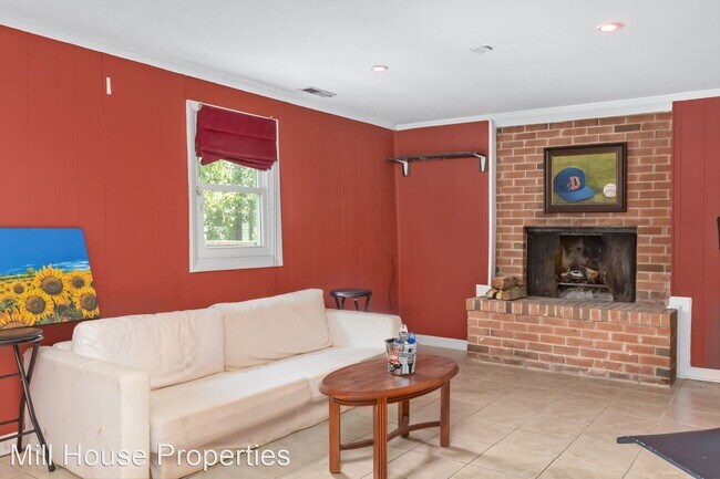 Foto del edificio - 4 br, 2 bath House - 502 Edwards Drive