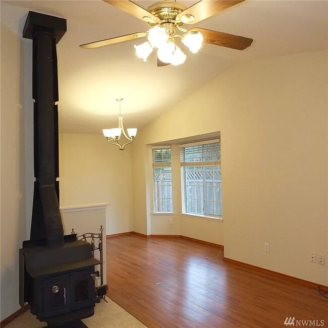 Building Photo - 15196 173rd Ave SE