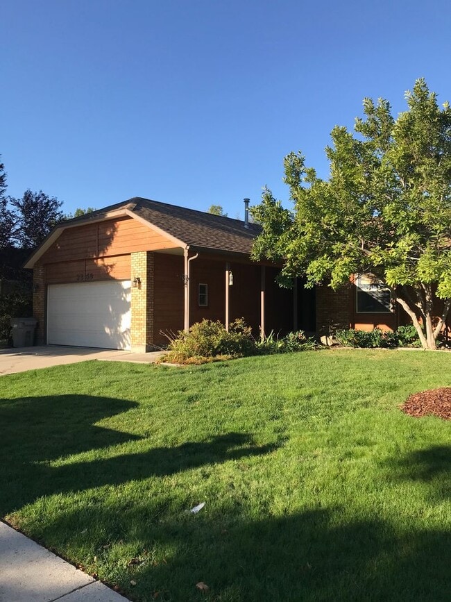 Building Photo - 3859 N Lena Ave