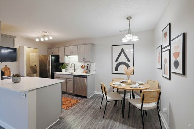 Building Photo - Triangle Park Apartments