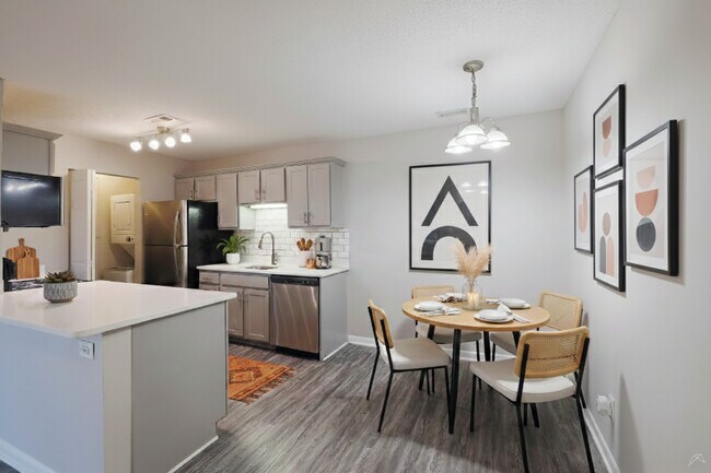 Foto del edificio - Triangle Park Apartments