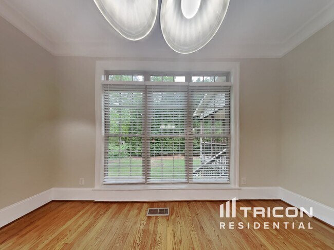 Building Photo - 2907 Wynnewood Dr