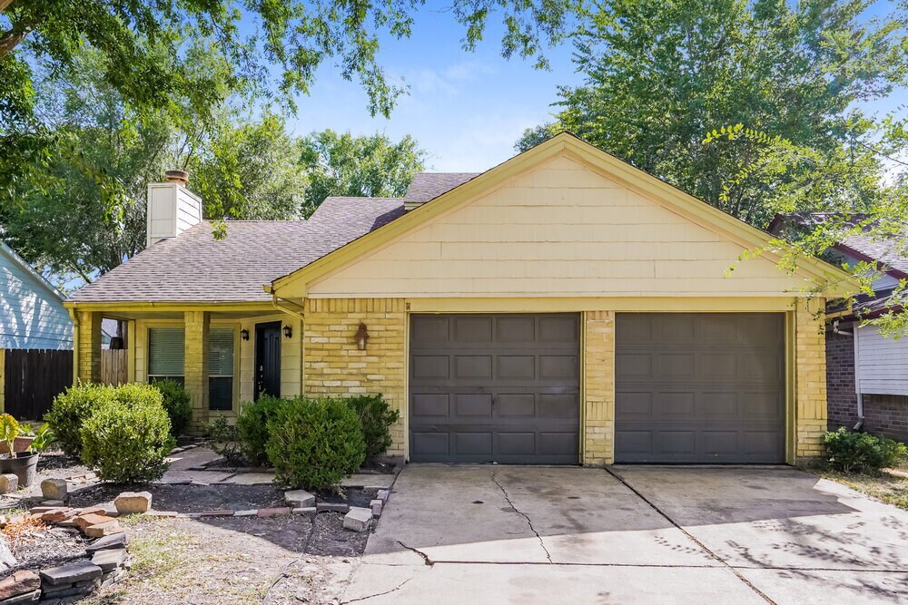 Foto principal - 18082 Garden Manor Dr