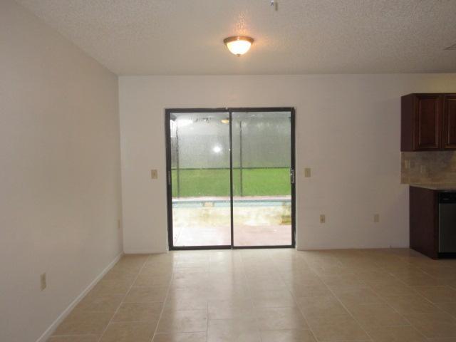 Foto del edificio - 11348 Linden Dr