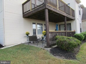 Building Photo - 2 Harrogate Ct