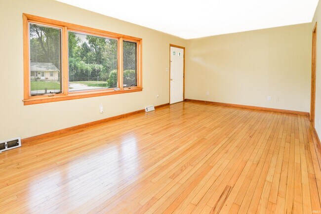 Foto del edificio - 117 N Hillsdale Dr