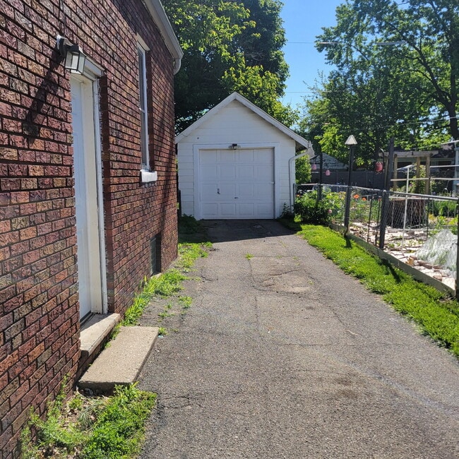 Photo - Near Westside 2BR Brick House!