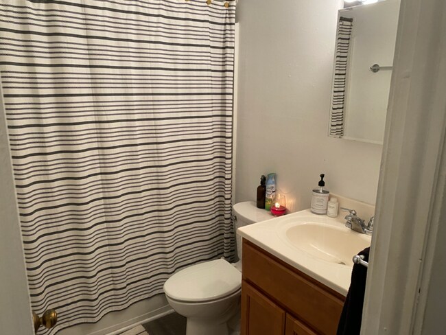 Foto del edificio - 1009 N Mantua St